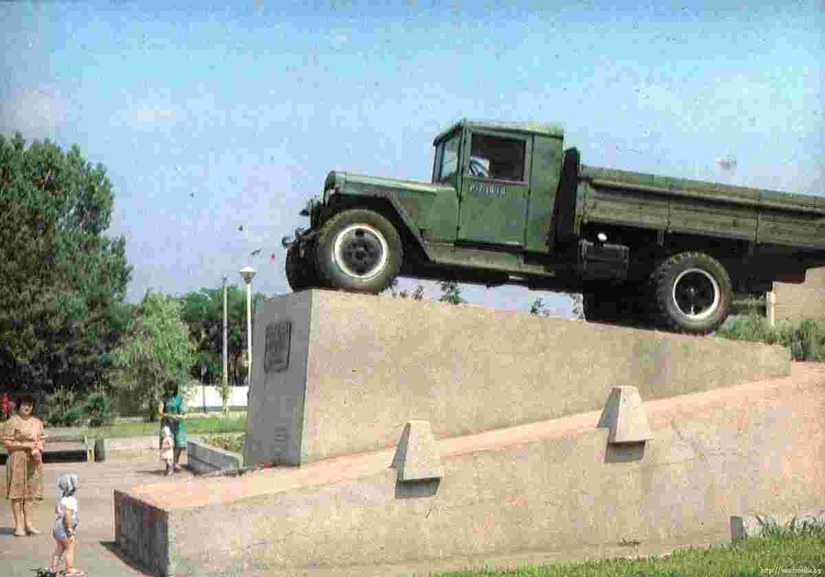 Baranavichy. Monument to Soldiers-motorists in World War II