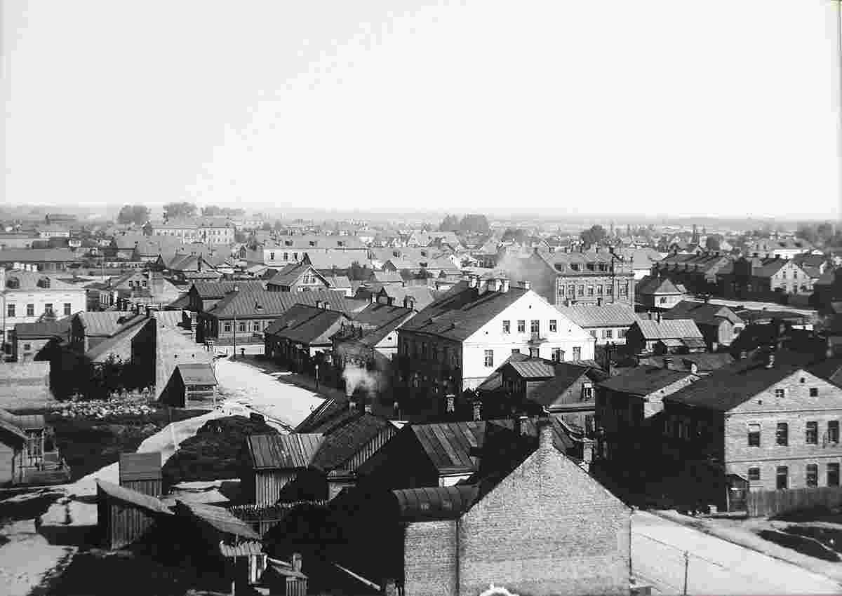 Brest. View of residential buildings on Police Street, 1900