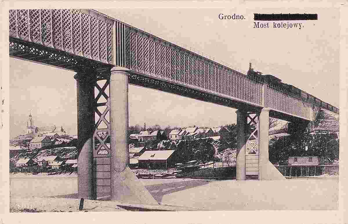 Grodno. Train on the Iron Bridge