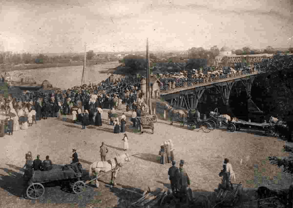 Mogilev. Bridge across the Dnieper river, view to left side of the city