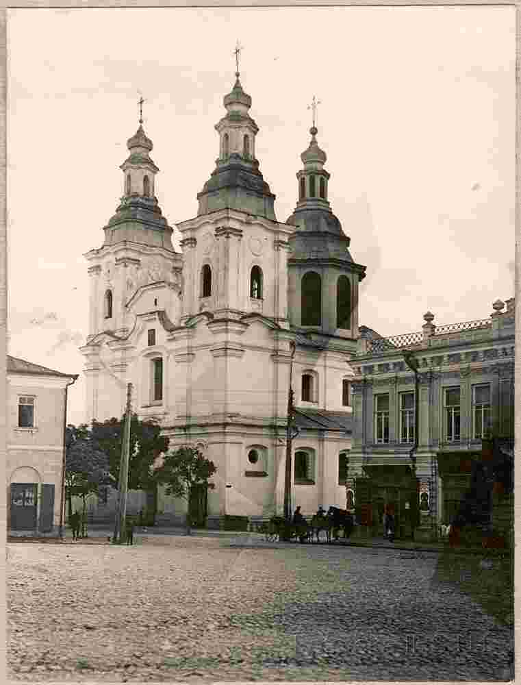Mogilev. Theatre Square, Church of Saint Francis Xavier