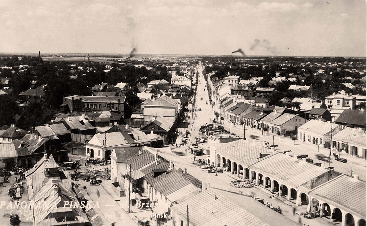 Pinsk. Panorama of the market and the city, between 1936 and 1939