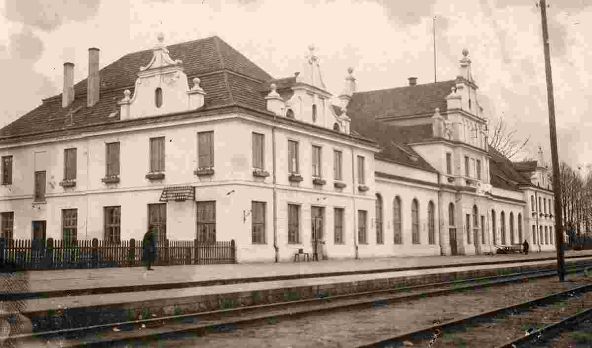 Pinsk. Railway station, between 1930 and 1939