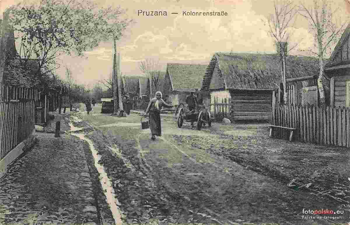 Pruzhany. Column street, 1918