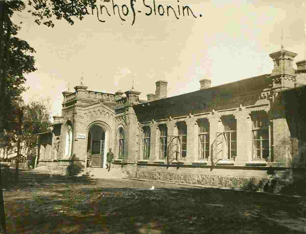 Slonim. Railway station, 1918