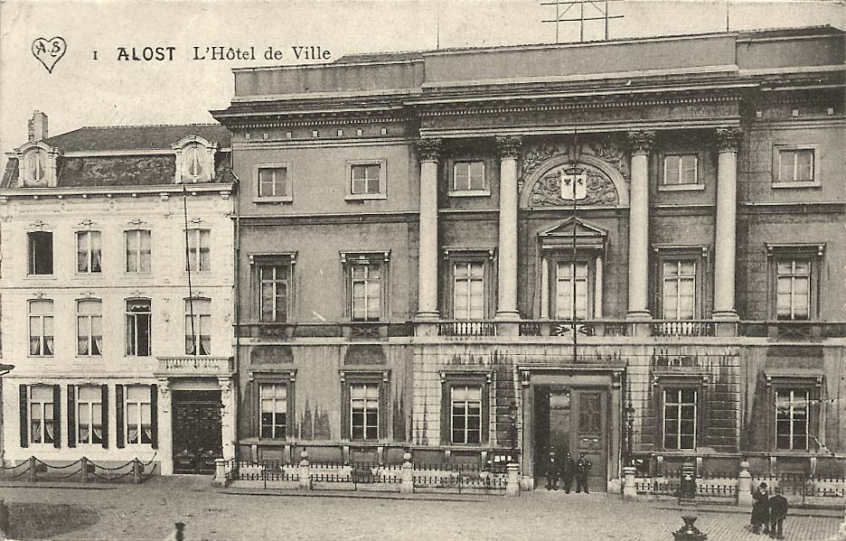 Aalst (Alost). L'Hôtel de Ville, 1913