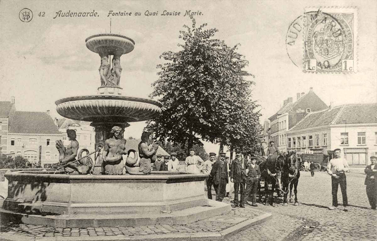 Audenarde (Oudenaarde). Fontaine au Quai Louise Marie