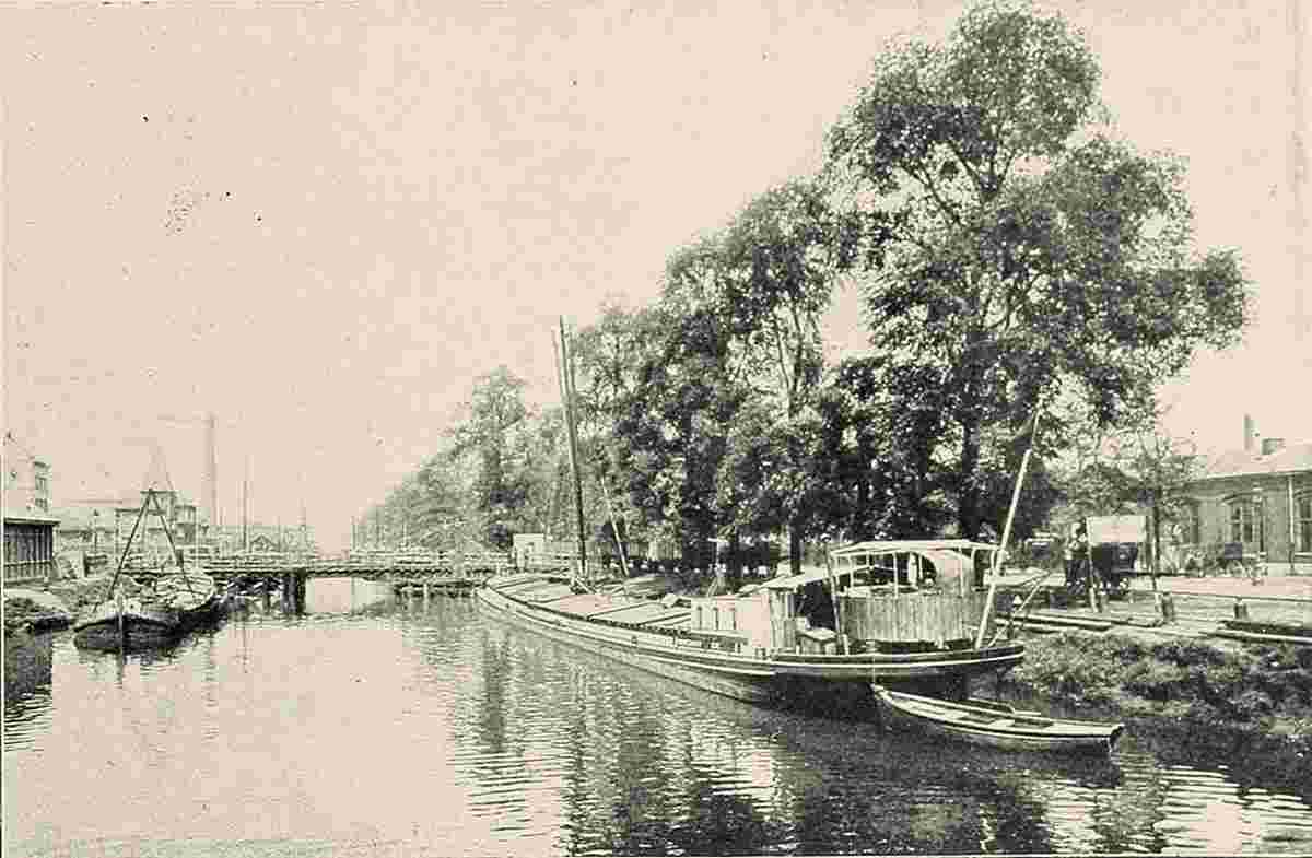 Brussels. Panorama of the river, 1910