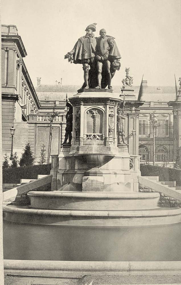 Bruxelles (Brussel). Statue du Comte d'Egmont et du Comte de Hornes