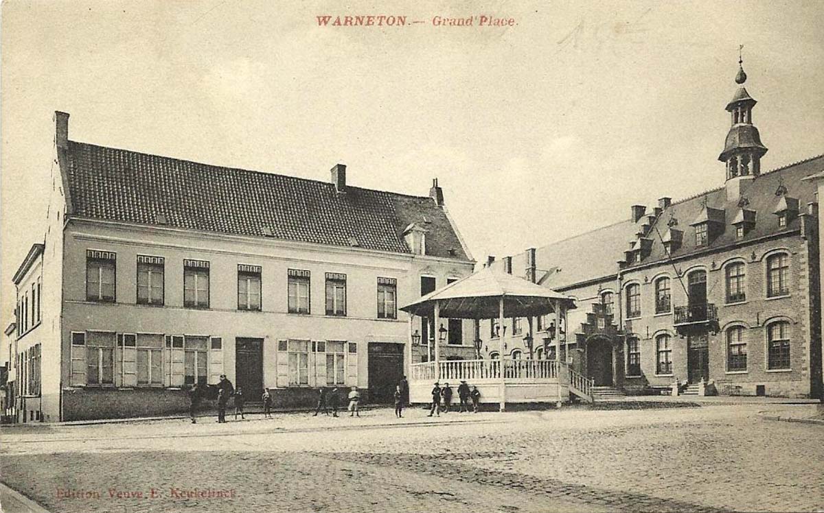 Comines-Warneton (Komen-Waasten). Grand Place