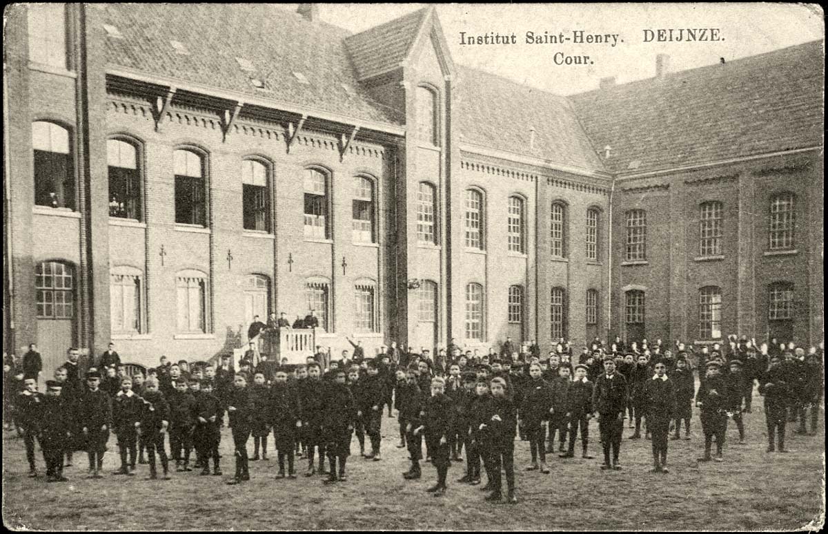 Deinze (Deynze). Institut Saint Henri, Cour, 1901