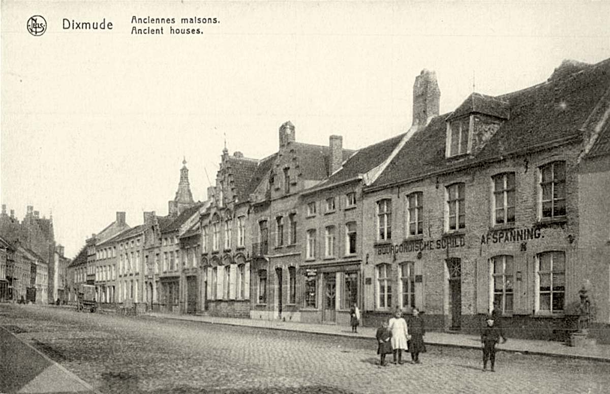 Dixmude (Diksmuide). Anciennes maisons
