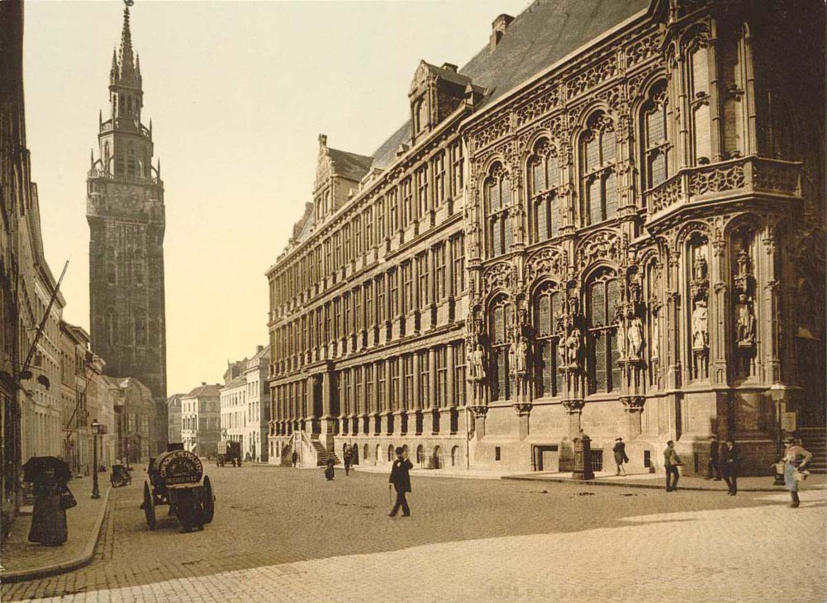 Ghent (Gand). Le beffroi et Hôtel de ville, 1890