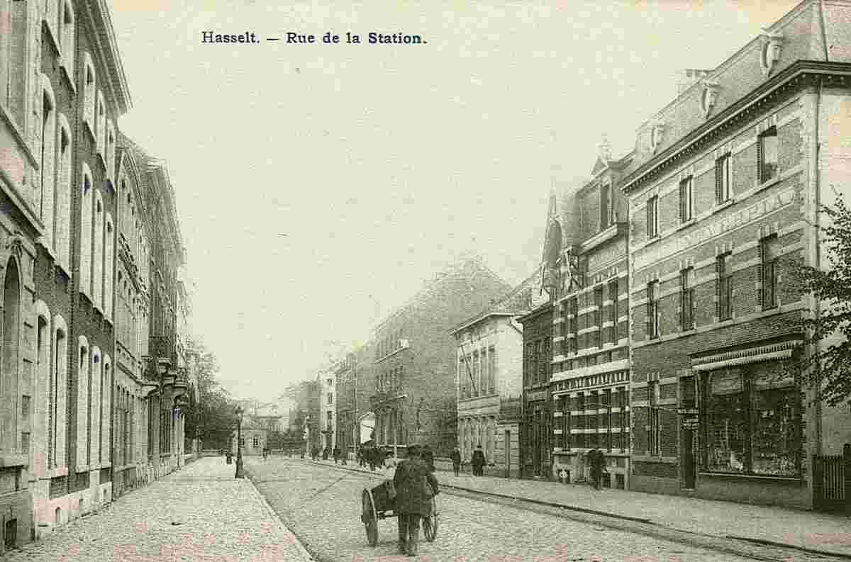 Hasselt. Station street