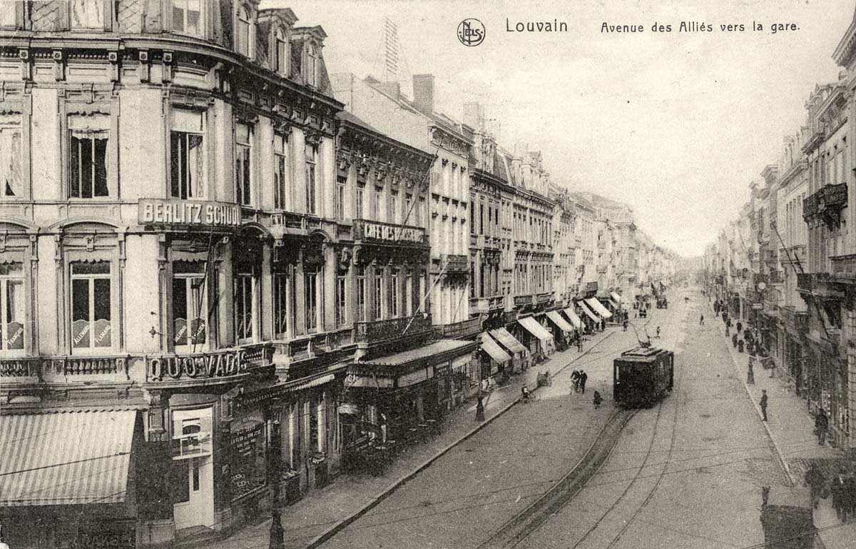 Louvain (Leuven). Avenue des Alliés vers la gare