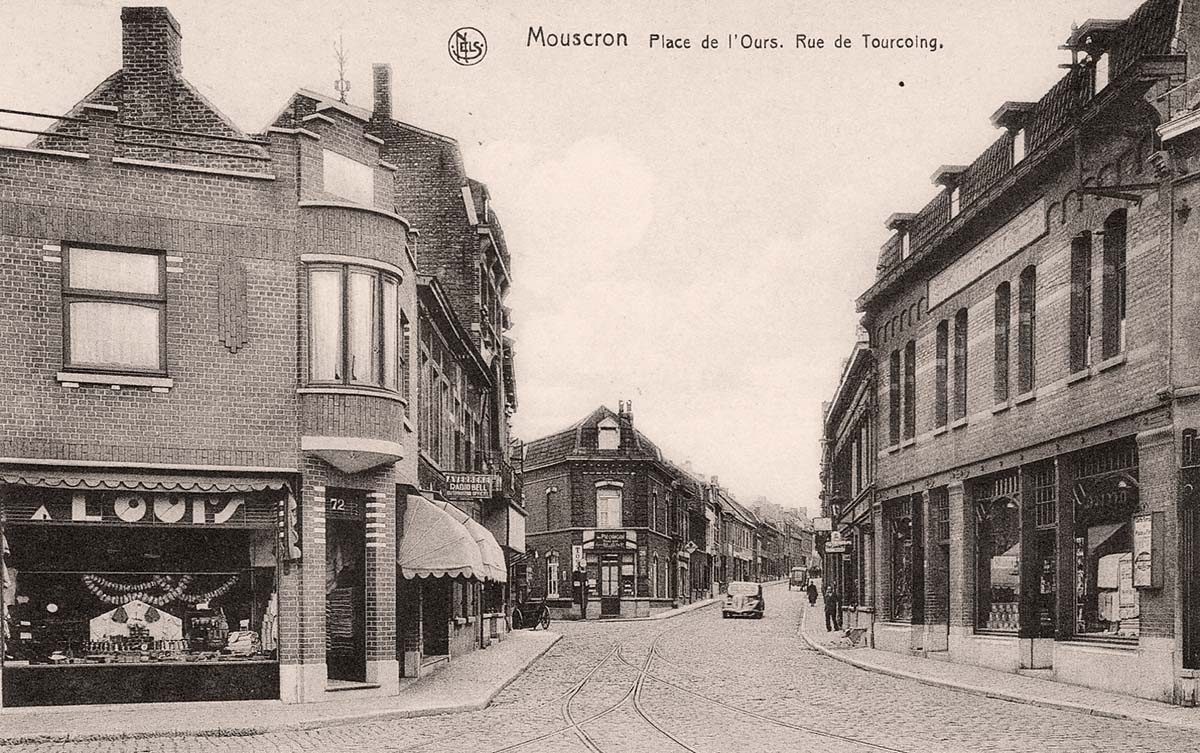 Mouscron. Bear Square, Tourcoing street