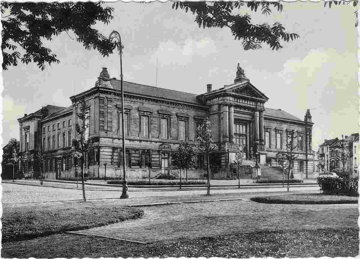 Tournai. Courthouse