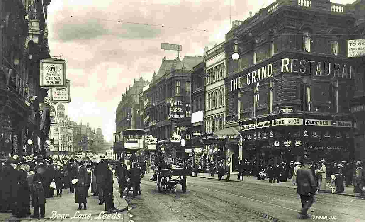 Leeds. Boar Lane and the Grand restaurant in the early 1920's