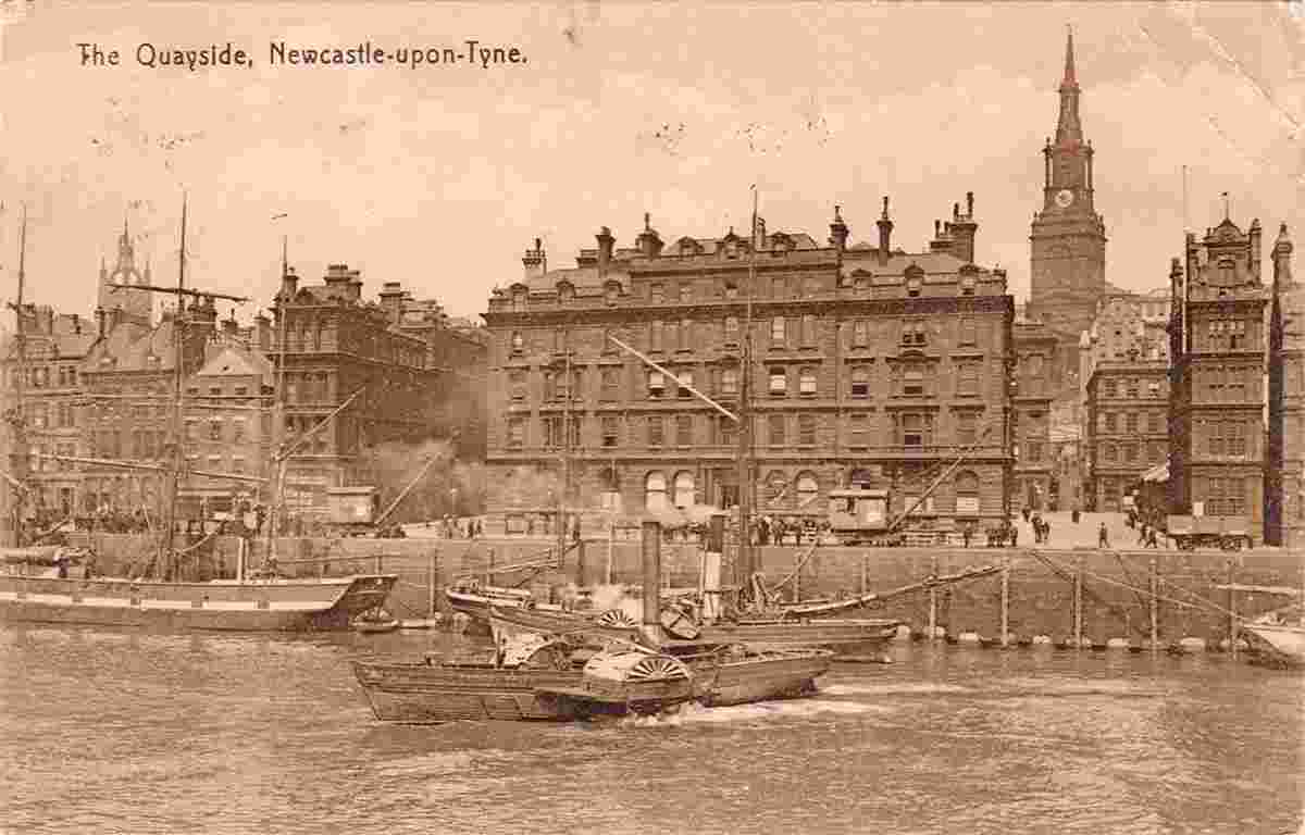 Newcastle upon Tyne. Quayside on River Tyne, steamships