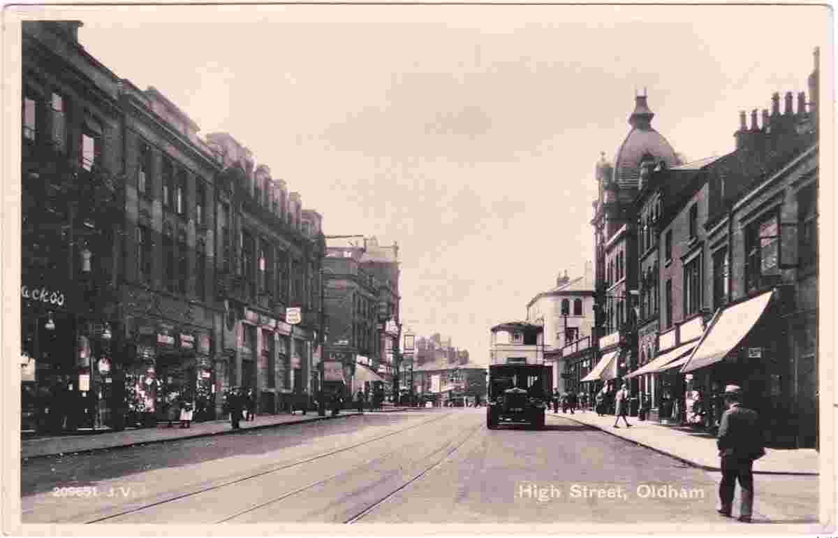 Oldham. High Street, 1945