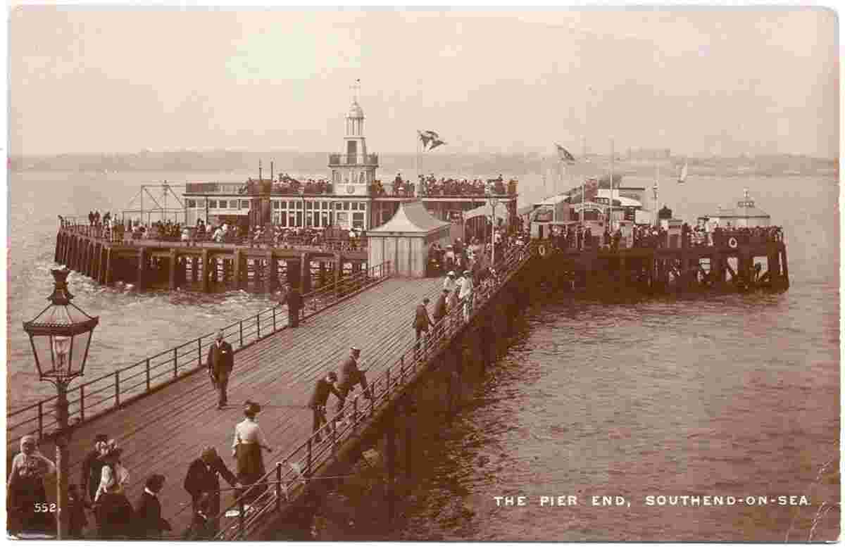 Southend-on-Sea. Pier end, 1936