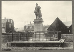 Reykjavík. Bertel Thorvaldsen's monument, circa 1900