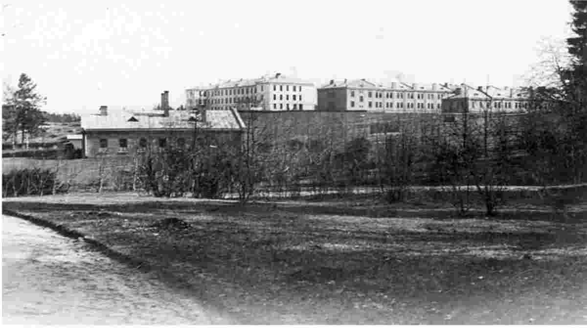 Aluksne. The barracks and a sauna 7th Sigulda Infantry Regiment on Lake Aluksne