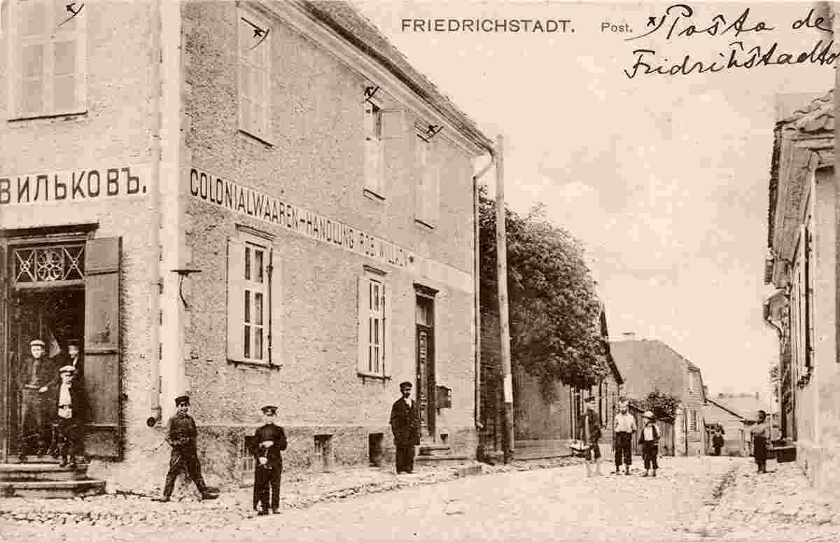 Jaunjelgava. Friedrichstrasse - post office and colonial goods store, owned by Robert Wilkow