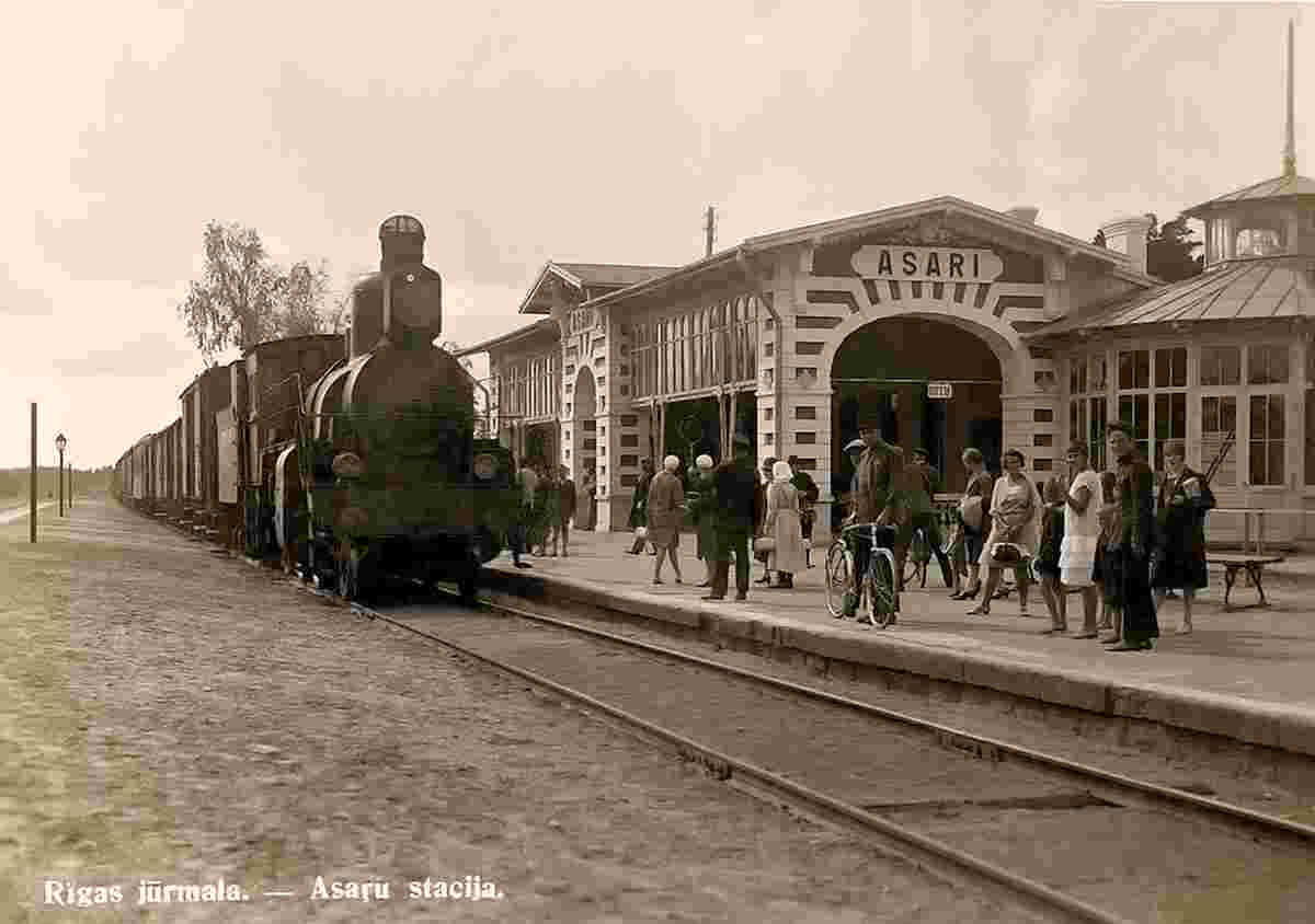 Jurmala. Arrival of the train at the Asari station, 1926