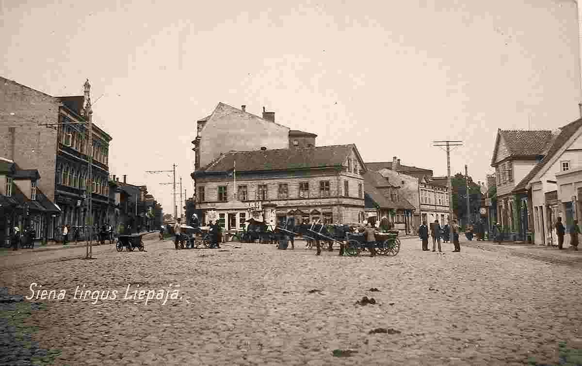 Liepaja. Hay Market, between 1930 and 1940