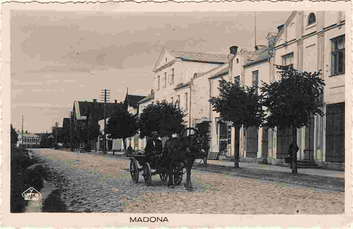 Madona. Panorama of city street, 1935
