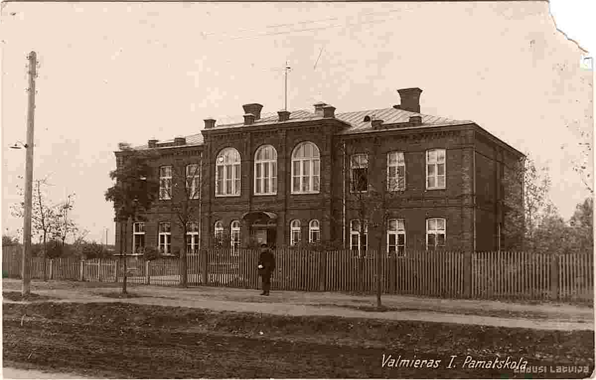 Valmiera. 1st Primary School