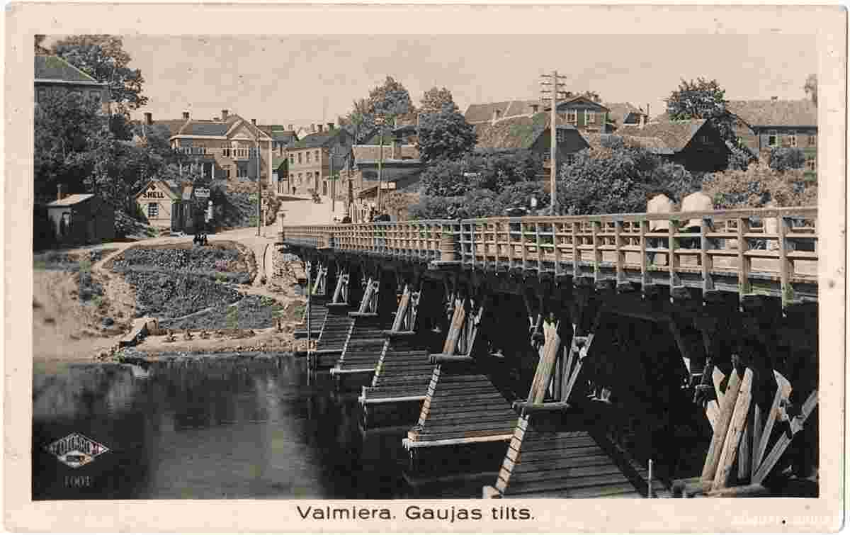 Valmiera. Bridge across Gauja River, 1930s
