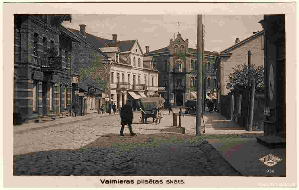 Valmiera. Panorama of city street, 1935