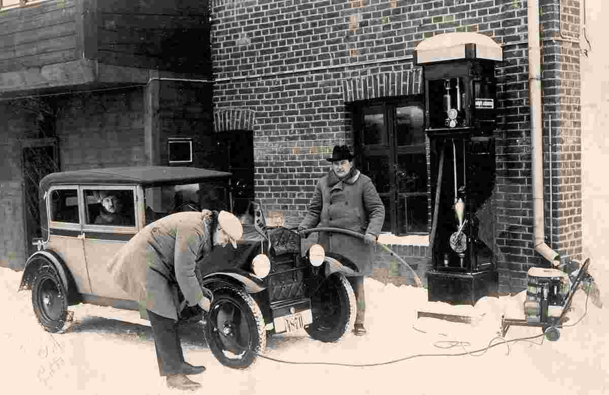 Valmiera. Petrol filling station on Rigas street, 1931