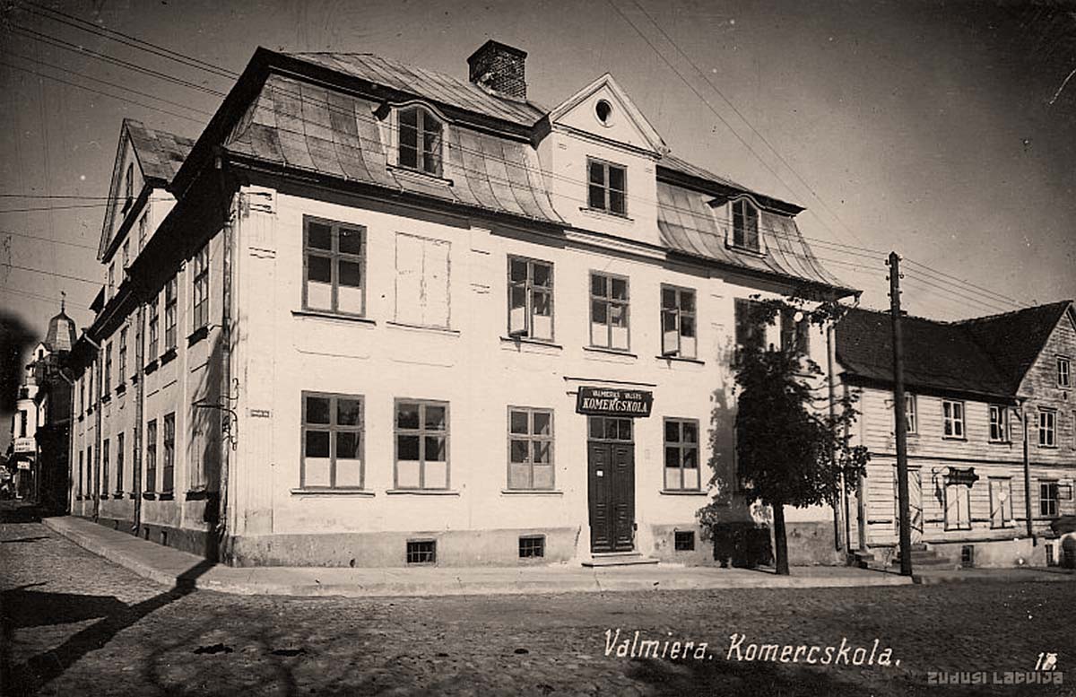 Valmiera. State Commercial School, 1920s
