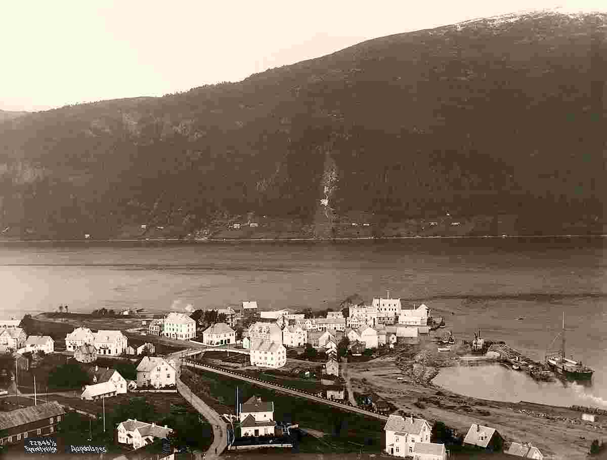 Åndalsnes. Panorama of the city, 1922