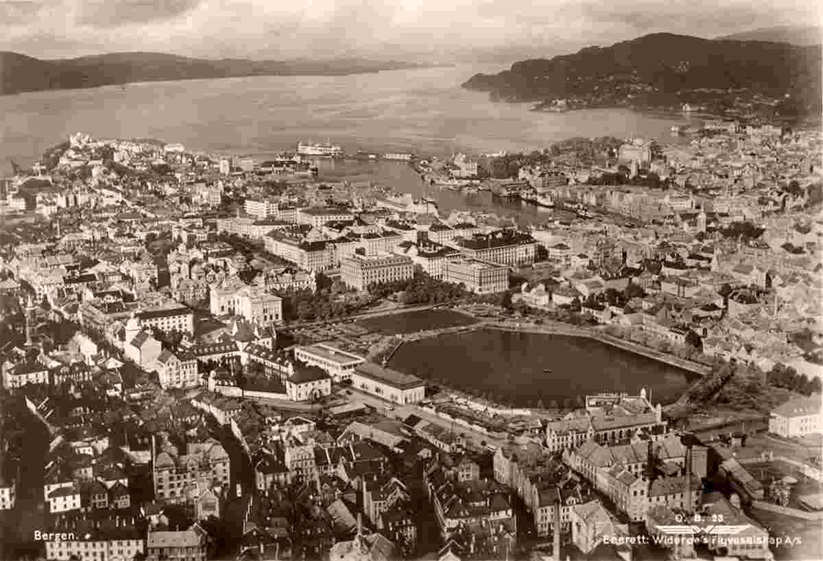 Bergen. Panorama of the city, Lille-Lungegårdsvannet (pond)