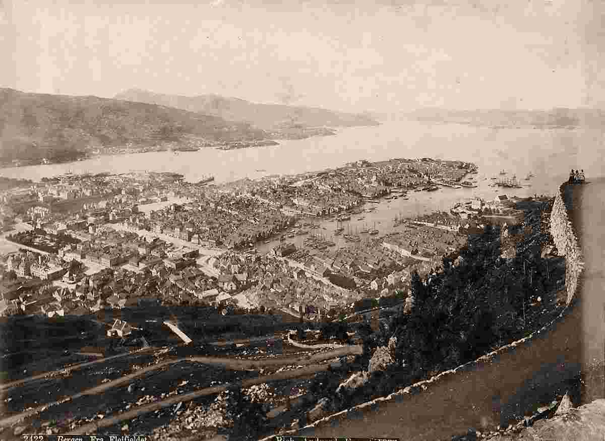 Bergen. Panorama of the city and harbour