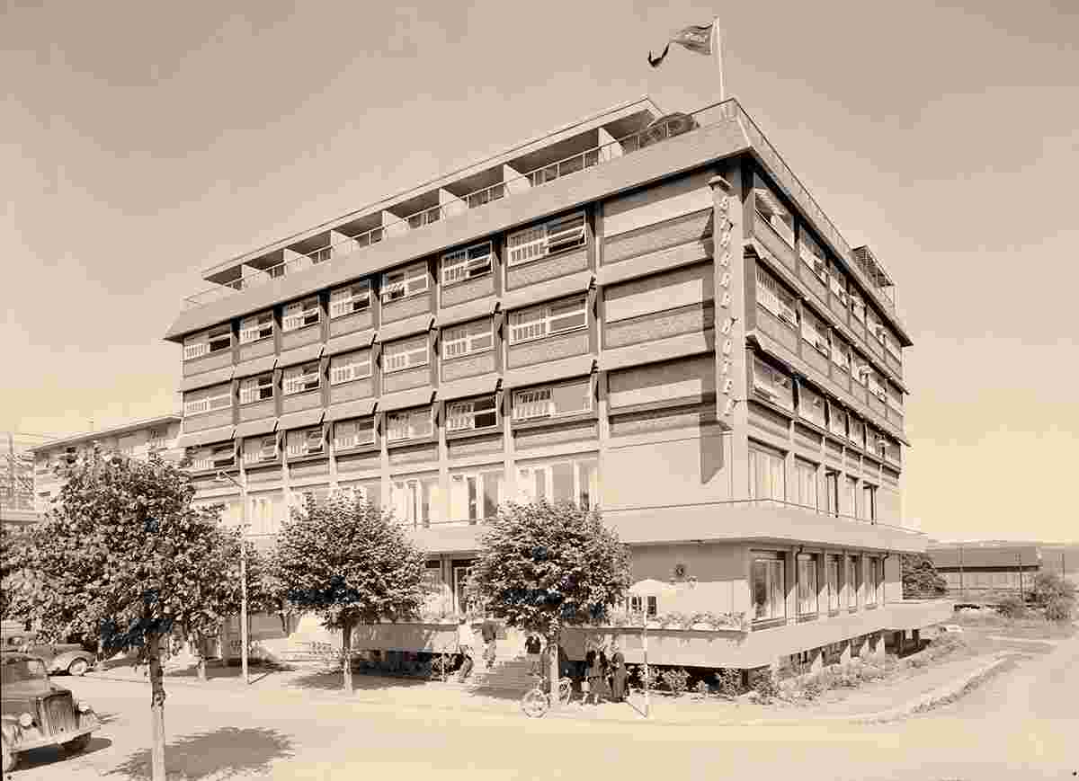 Gjøvik. Strand hotel, 1954