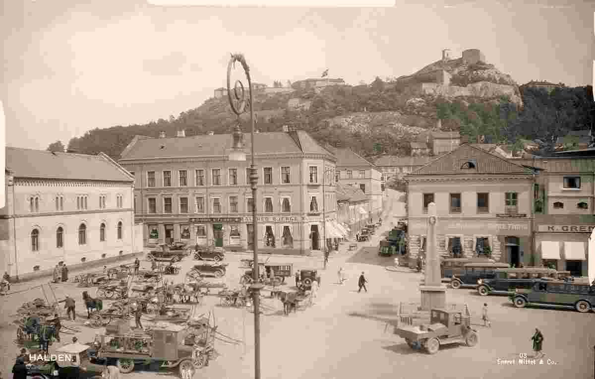 Halden. Panorama of city square, market, between 1900 and 1950