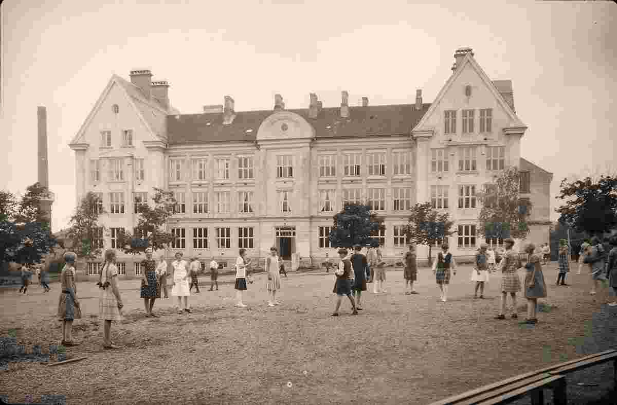 Hamar. Cathedral school, pupils, between 1900 and 1950