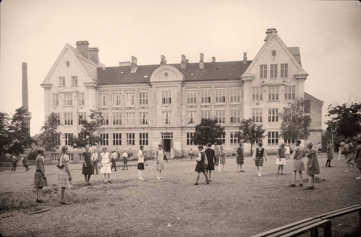 Hamar. Cathedral school, pupils, between 1900 and 1950