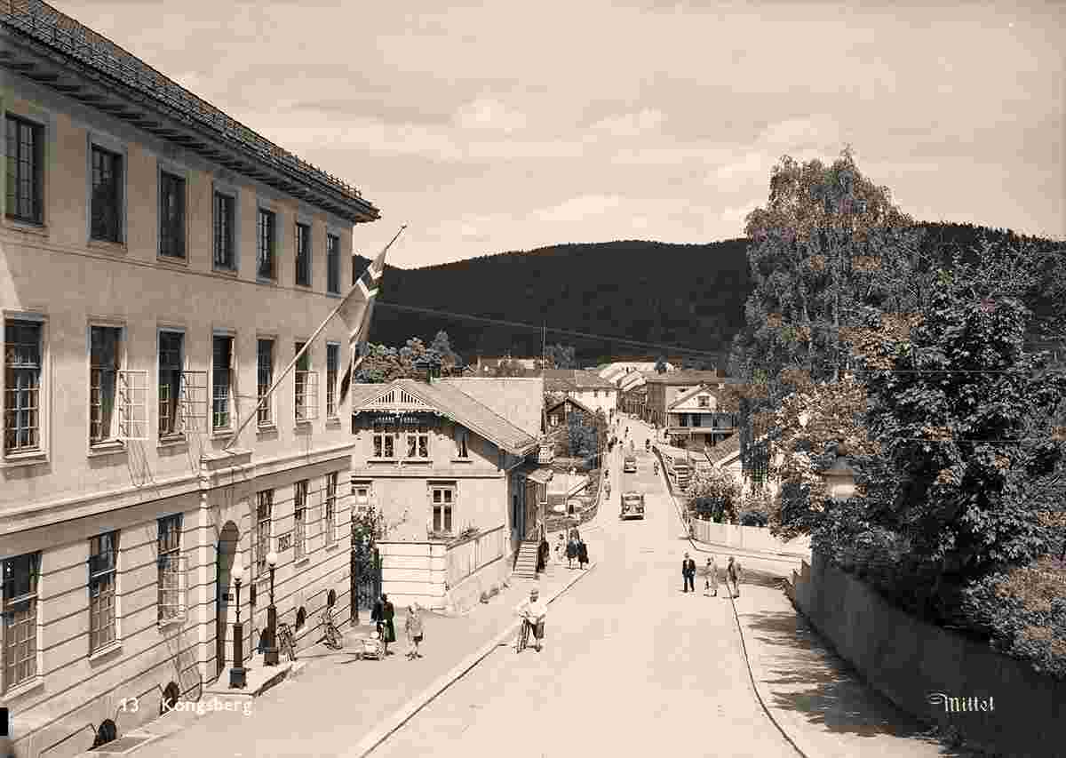 Kongsberg. Panorama of city street, between 1900 and 1960
