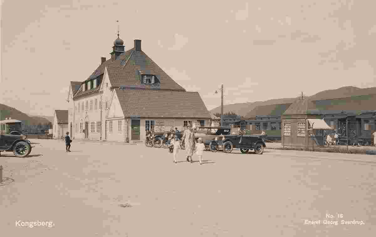 Kongsberg. Railway station, square, between 1900 and 1950