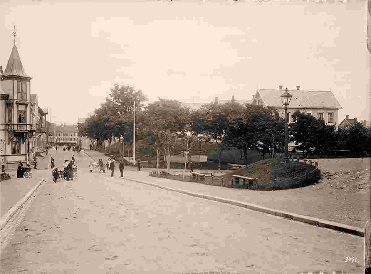 Kristiansund. Panorama of city street, park, between 1900 and 1940