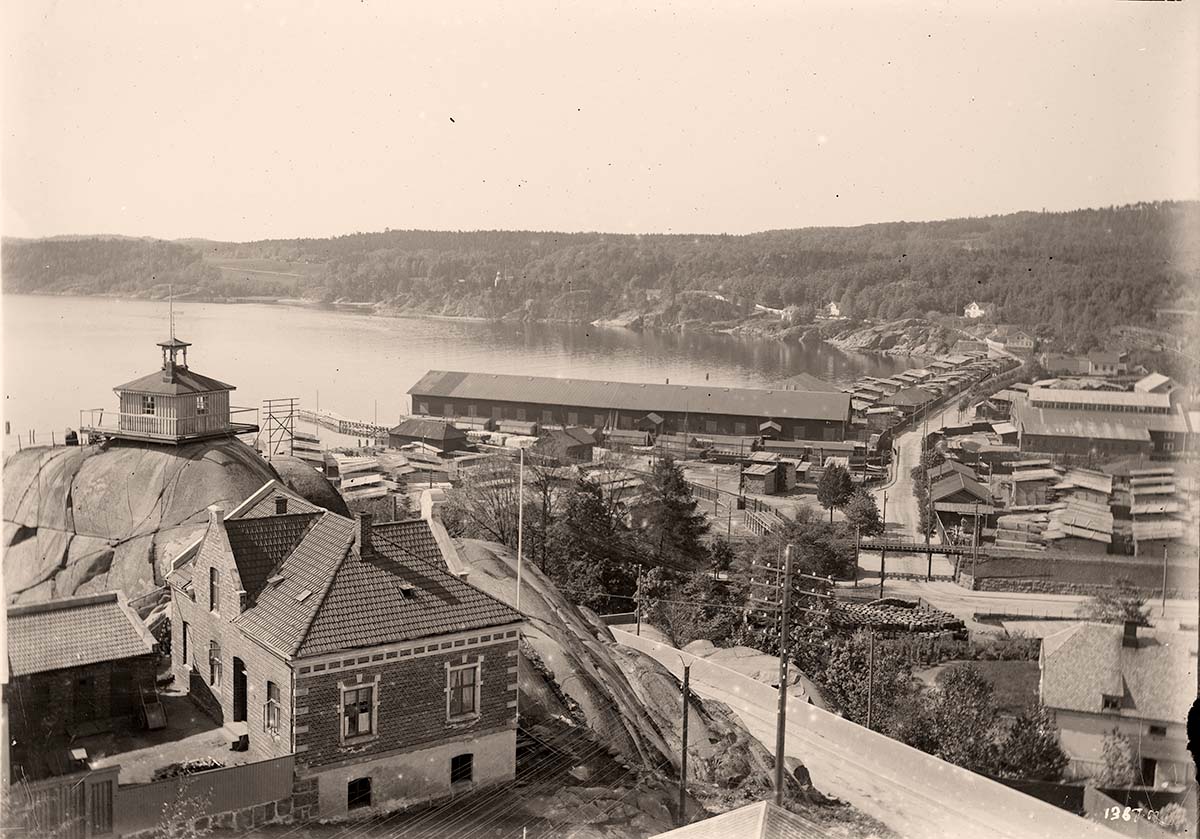 Larvik. Panorama of city, 1910