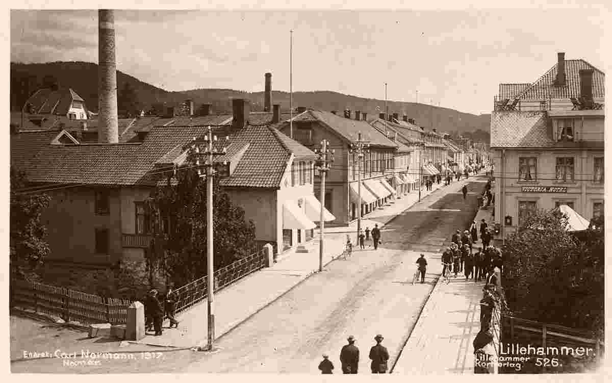 Lillehammer. Panorama of city street, 1917