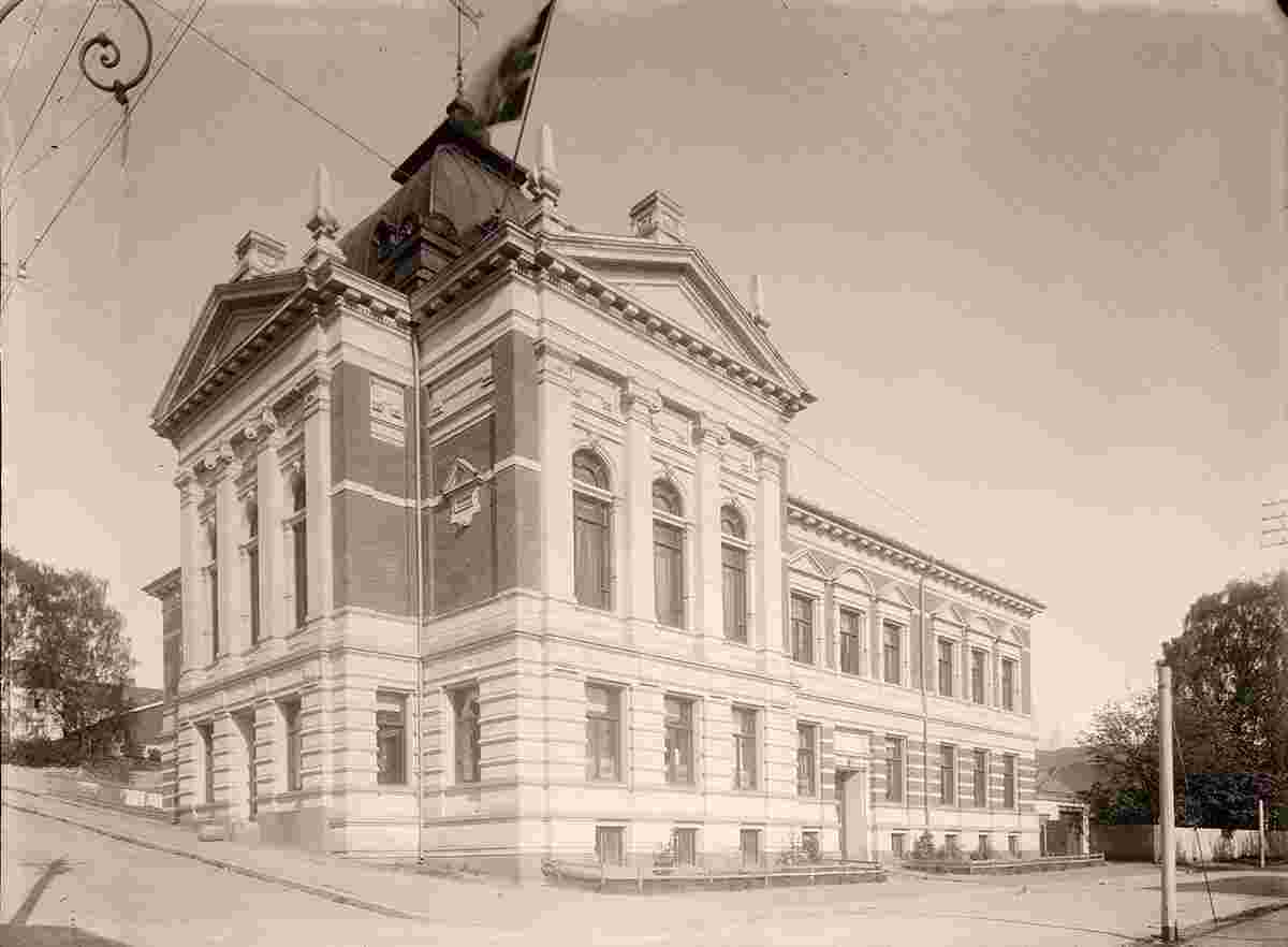 Lillehammer. Savings bank, circa 1905
