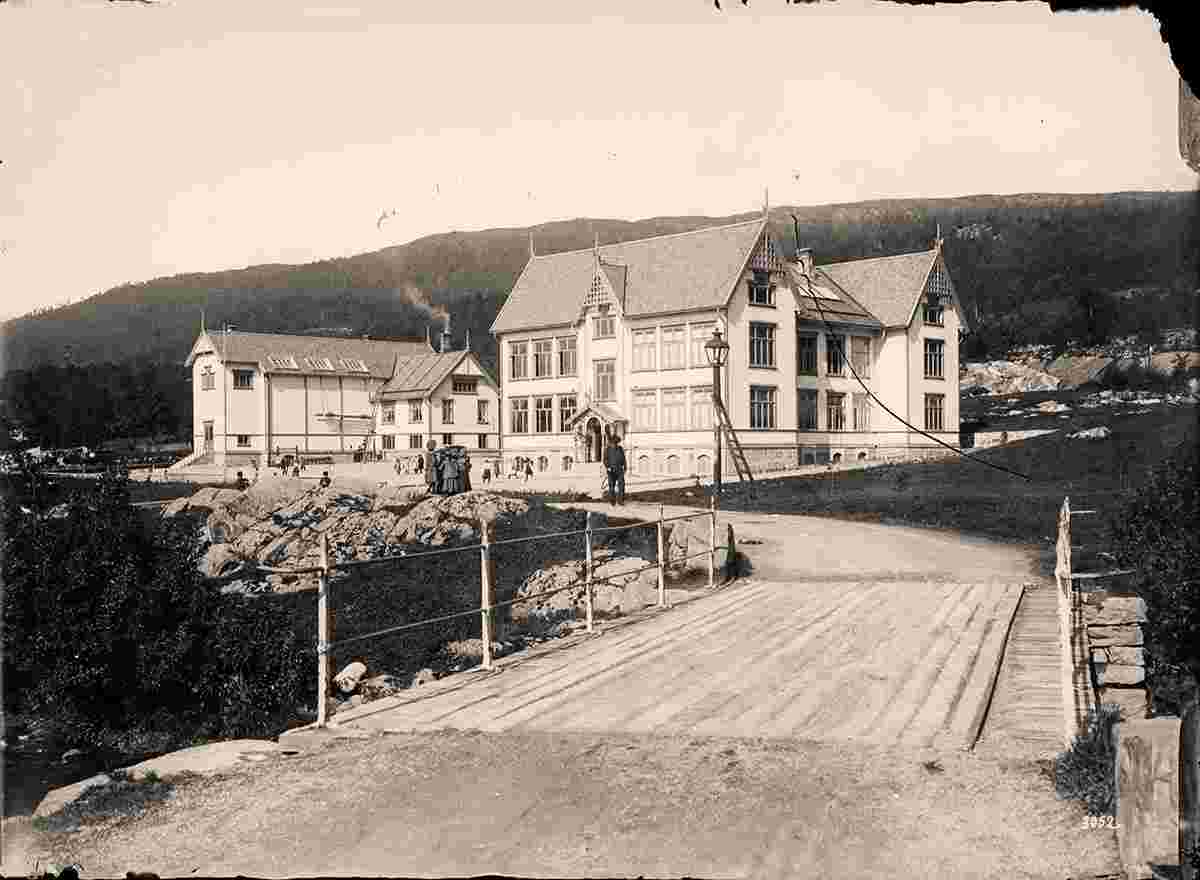 Molde. Little bridge, 1906